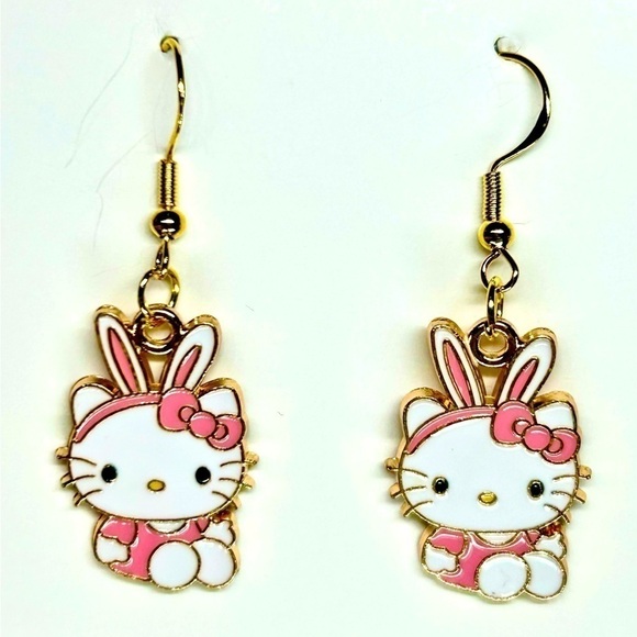 Hello Kitty Earrings - Picture 1 of 1